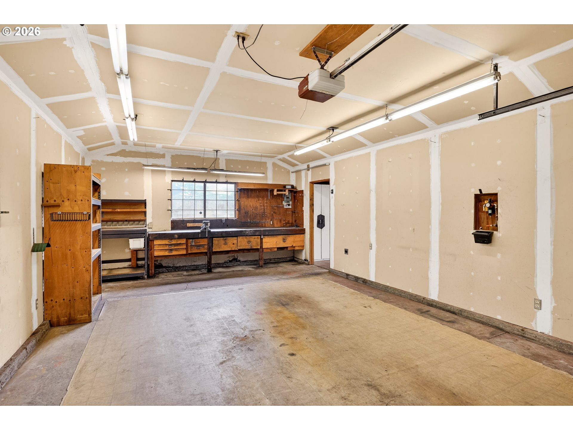 2012 SE 185TH AVE