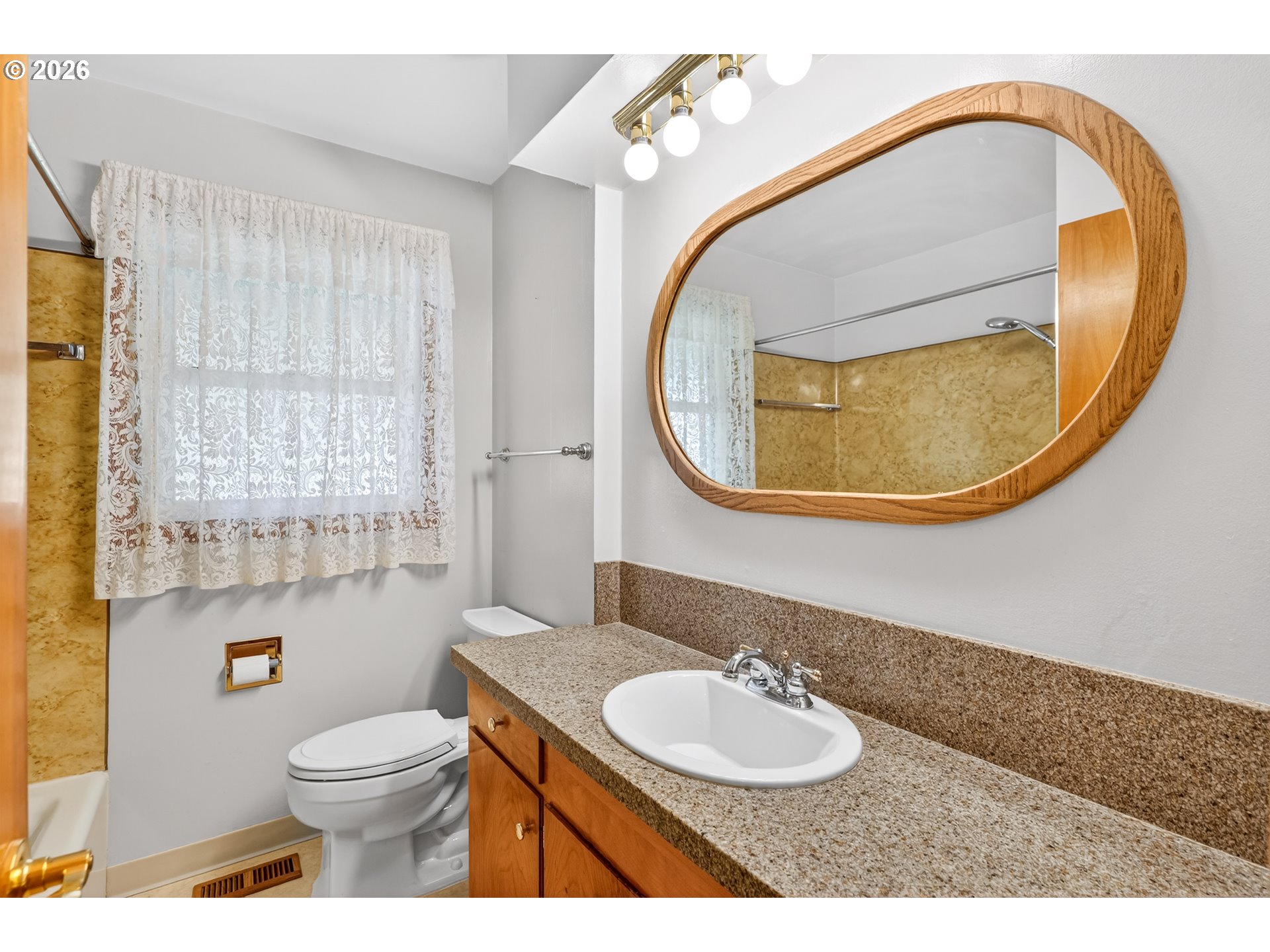 2012 SE 185TH AVE