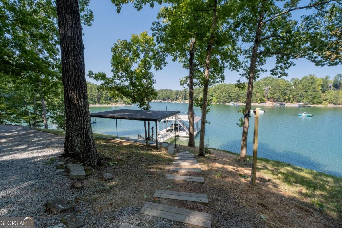 6160 Lake Lanier Heights Road
