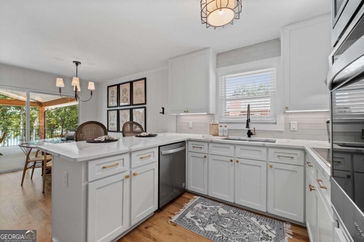 6160 Lake Lanier Heights Road