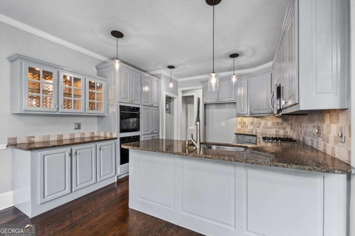 515 Oak Bridge Trail