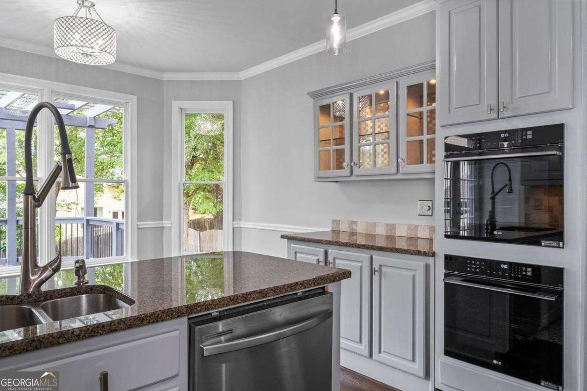 515 Oak Bridge Trail