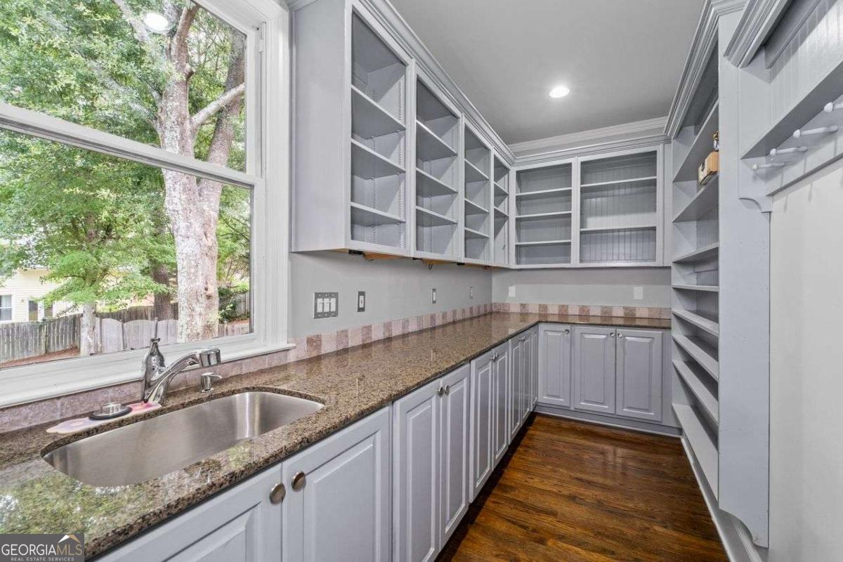 515 Oak Bridge Trail