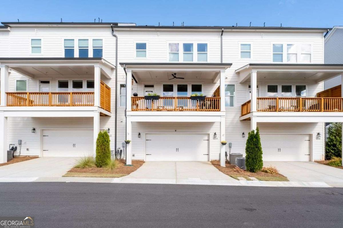1204 Waterfall Court