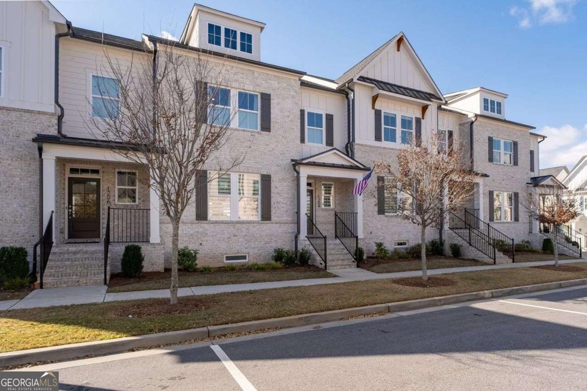 1204 Waterfall Court