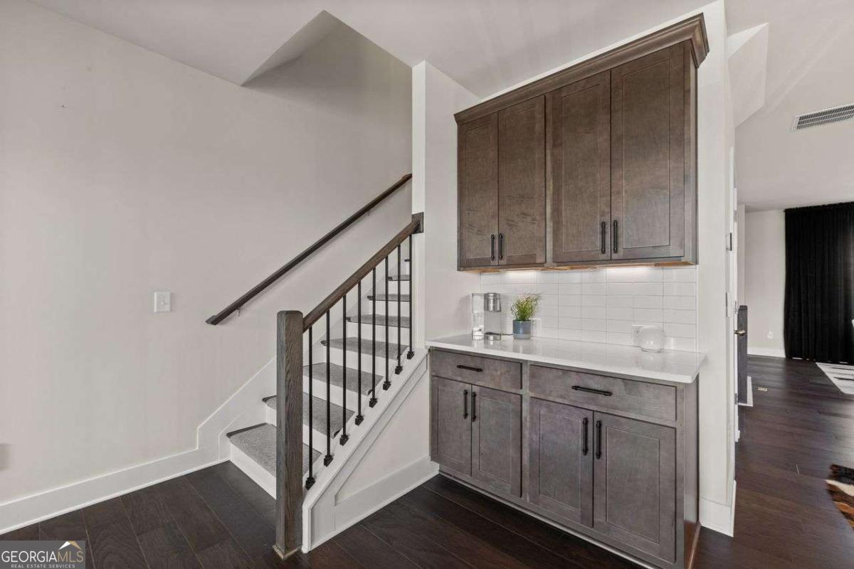 1204 Waterfall Court