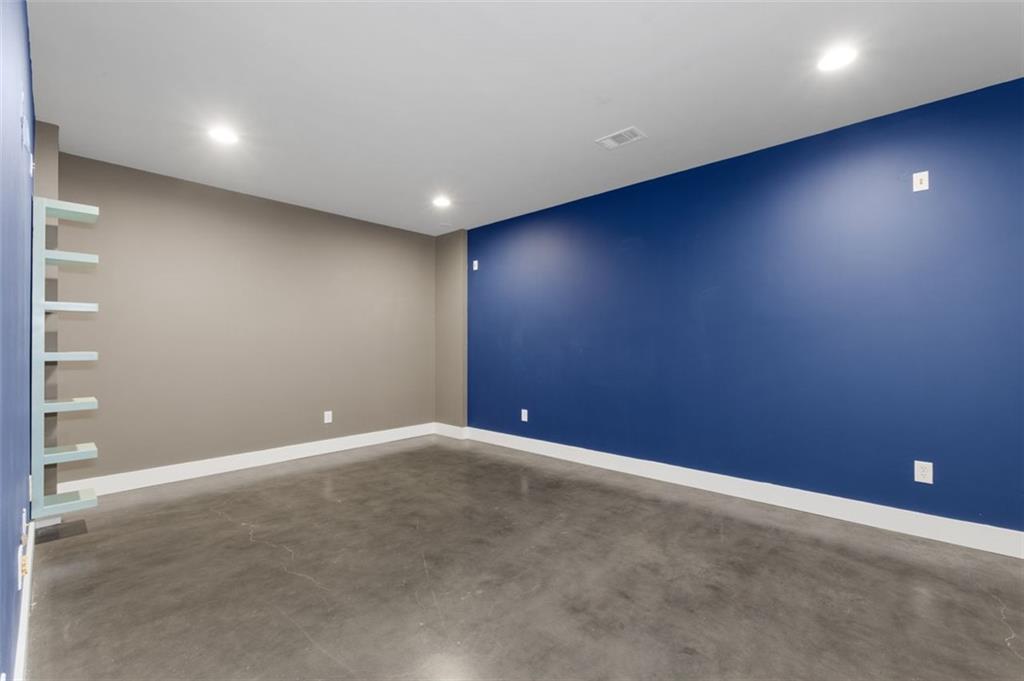 1650 Harvest Lane