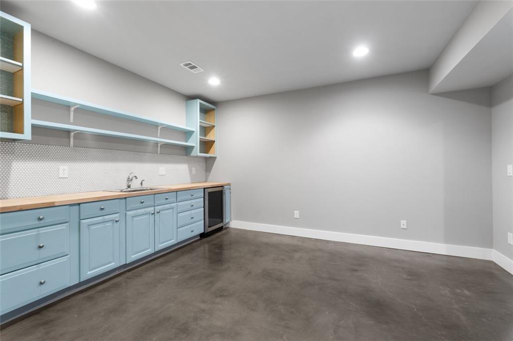 1650 Harvest Lane