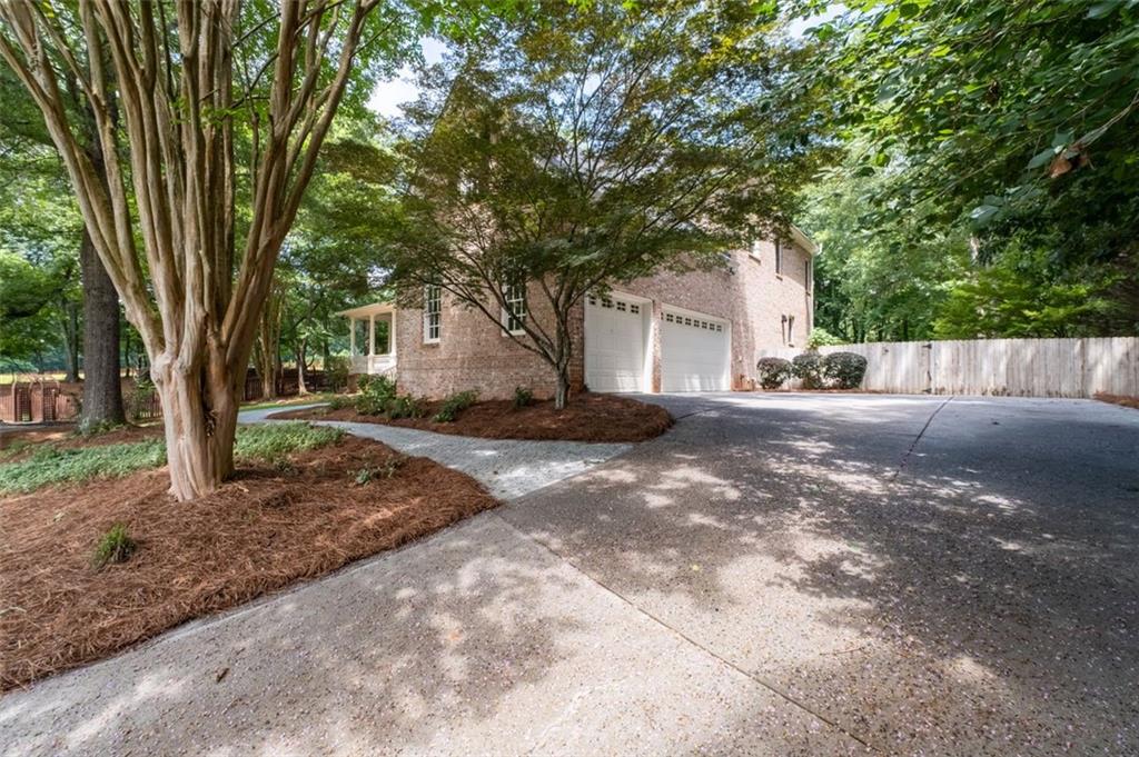 1650 Harvest Lane