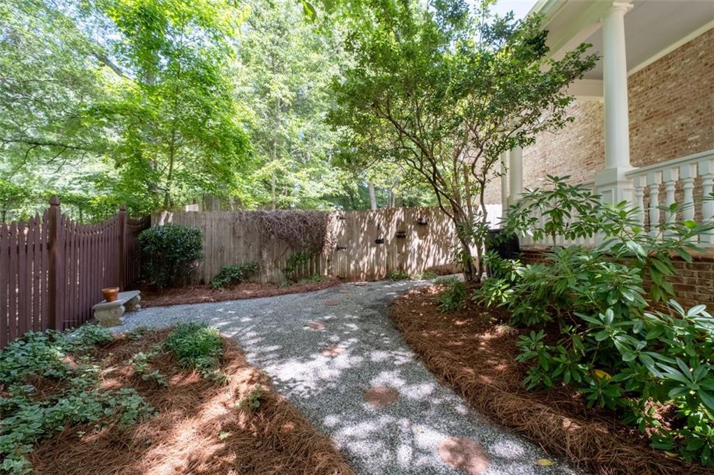 1650 Harvest Lane