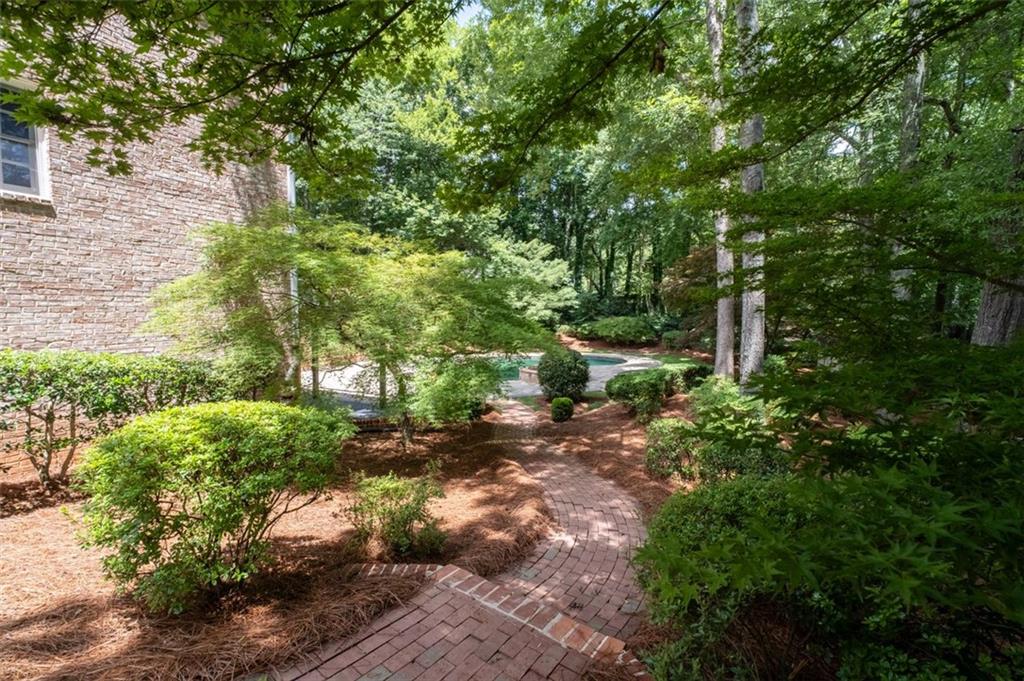 1650 Harvest Lane