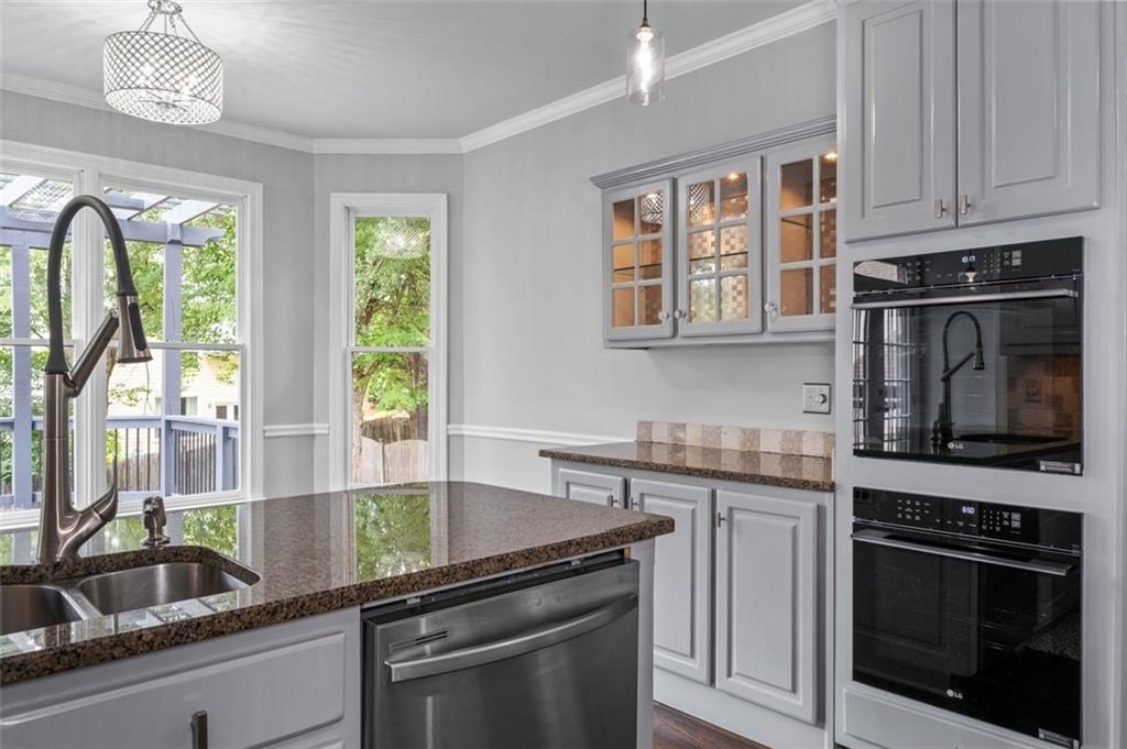 515 Oak Bridge Trail