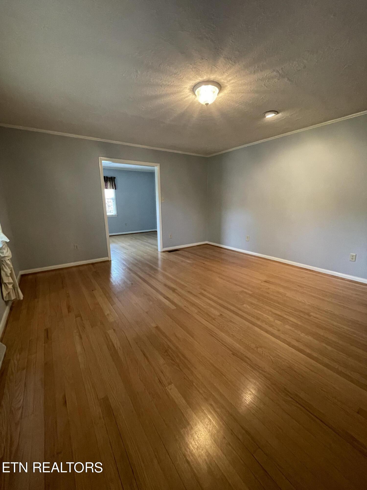 1504 Ridgeway Circle