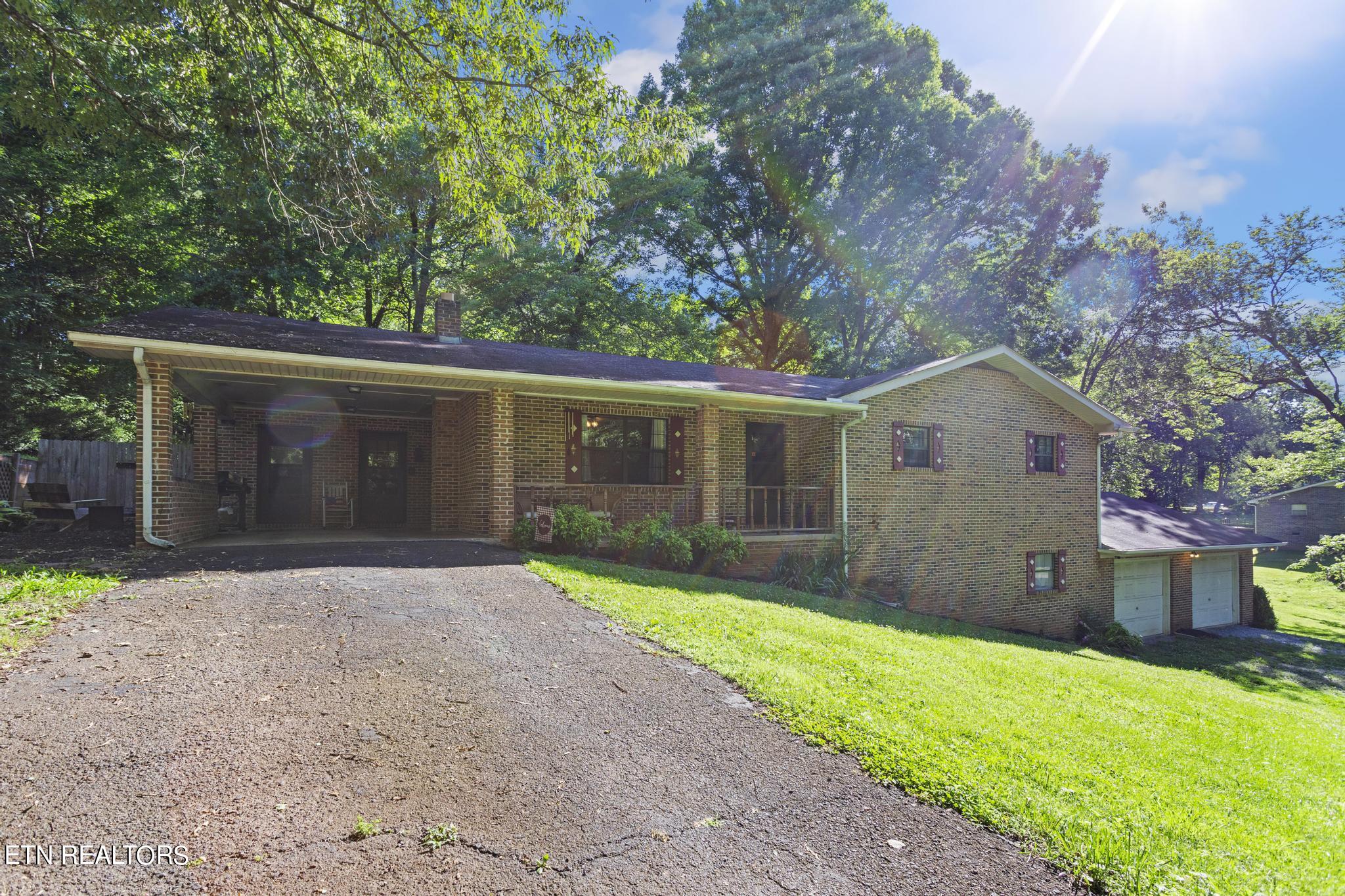 404 Hillcrest Drive
