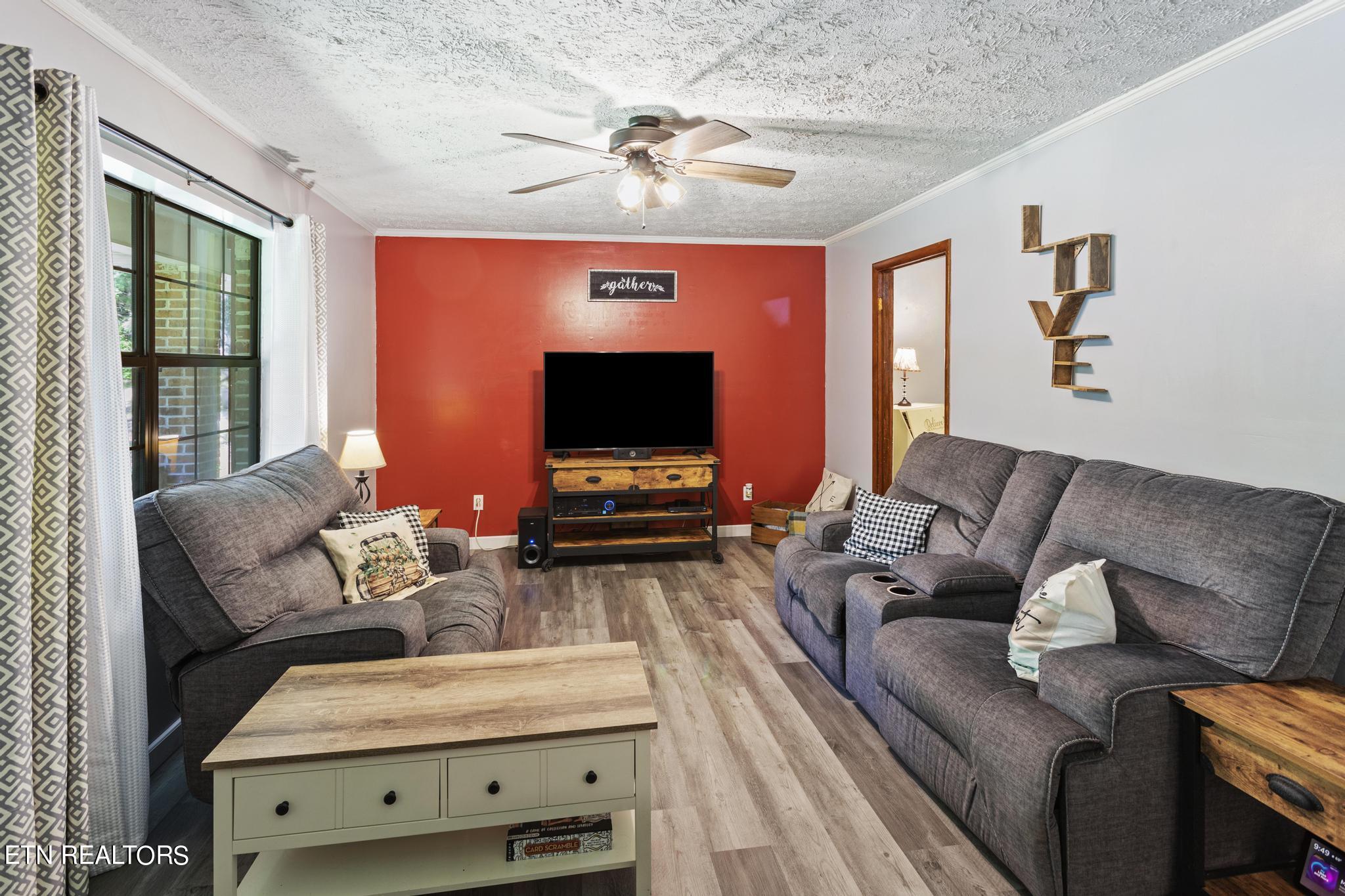 404 Hillcrest Drive