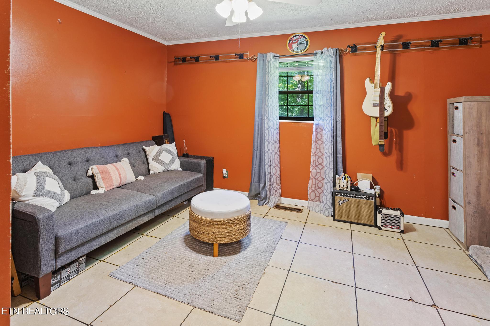 404 Hillcrest Drive