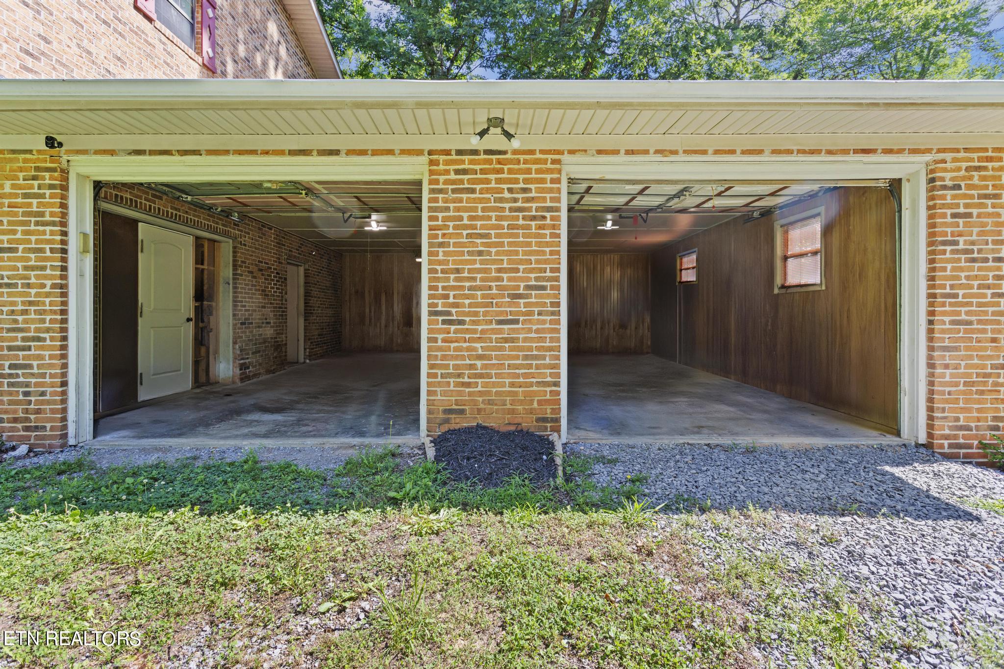 404 Hillcrest Drive