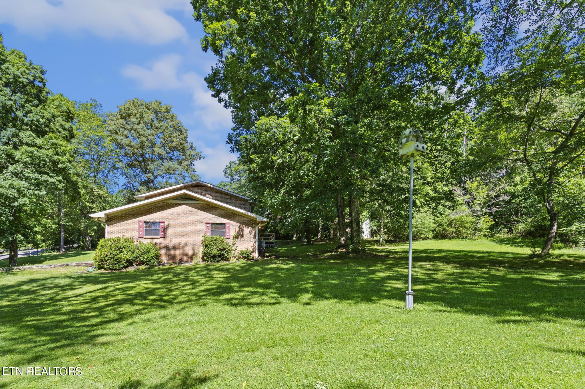 404 Hillcrest Drive