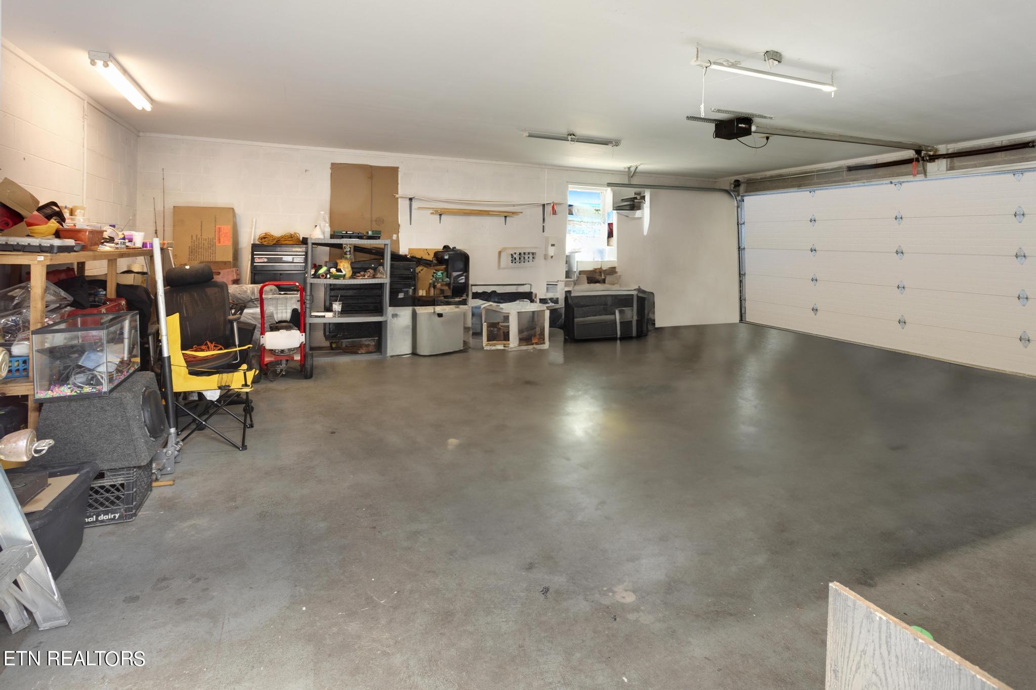 7049 Highway 127N