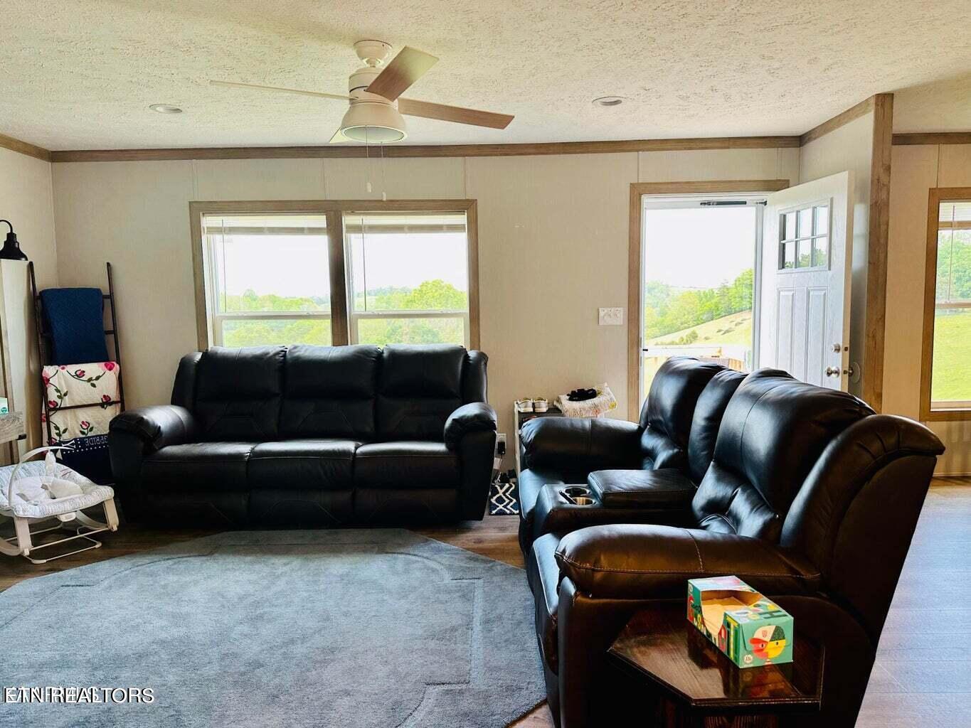 1871 FORDS CHAPEL Rd