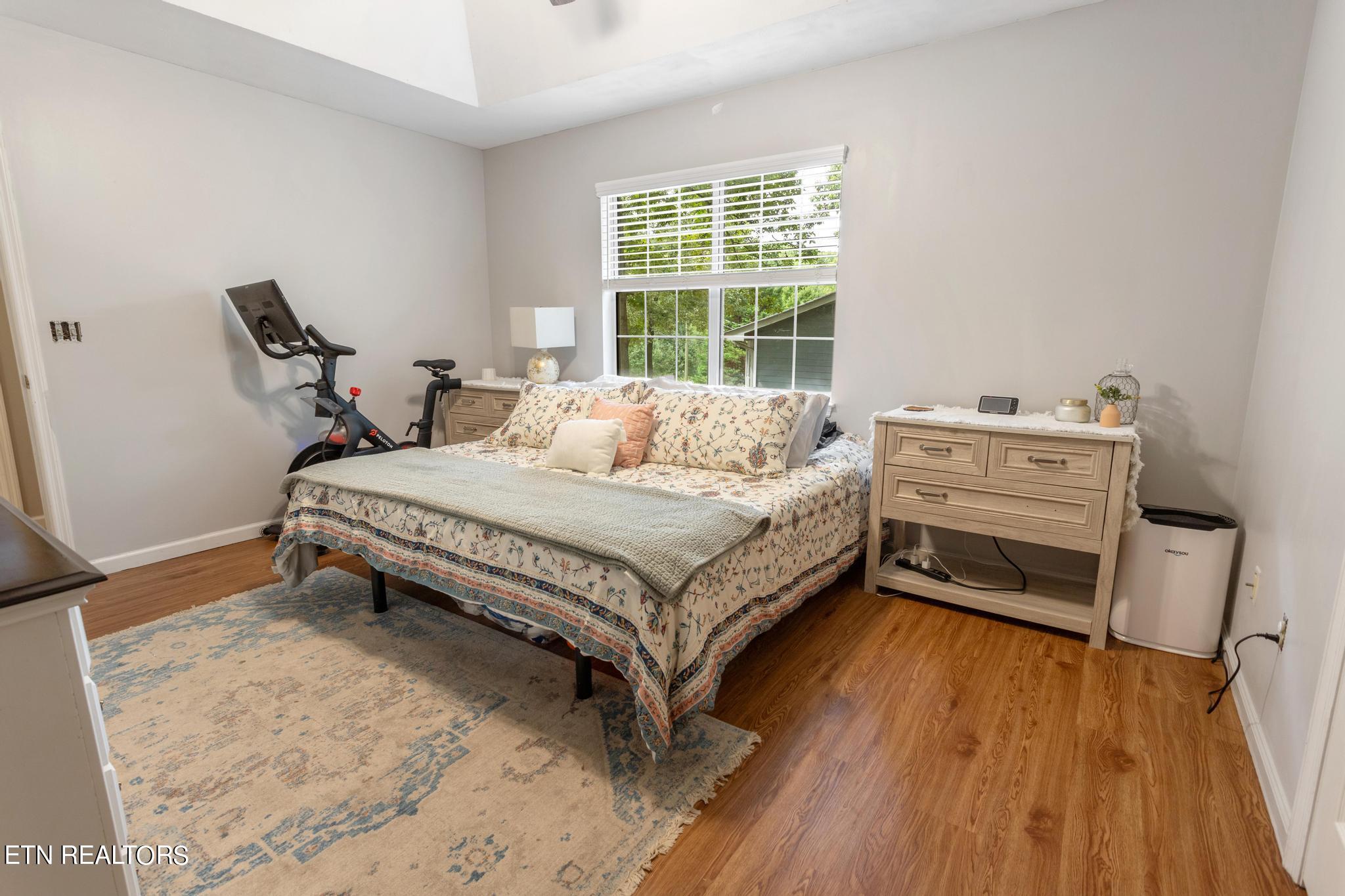 5047 Hunter Village Drive