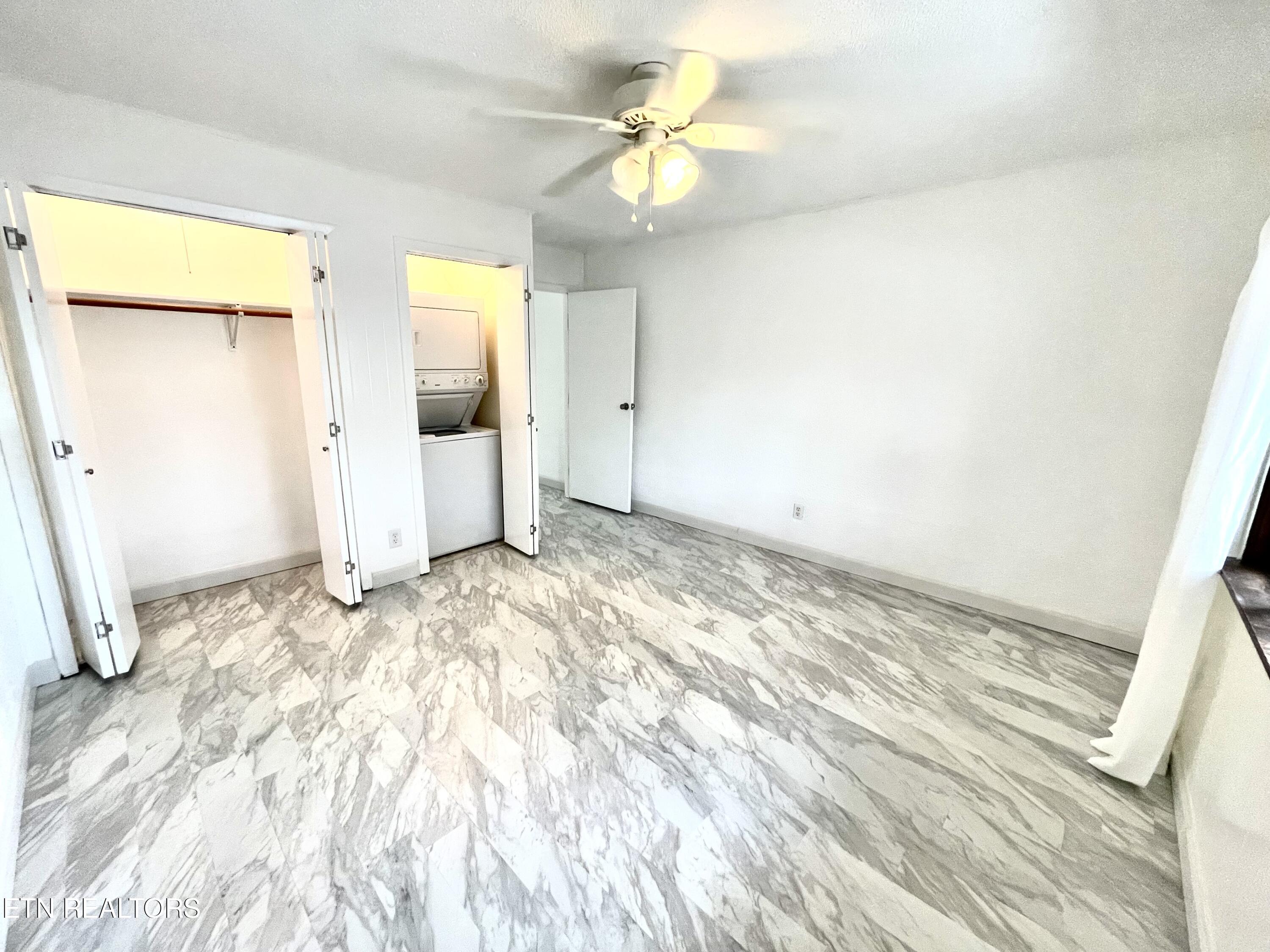112 Wilshire Heights Drive