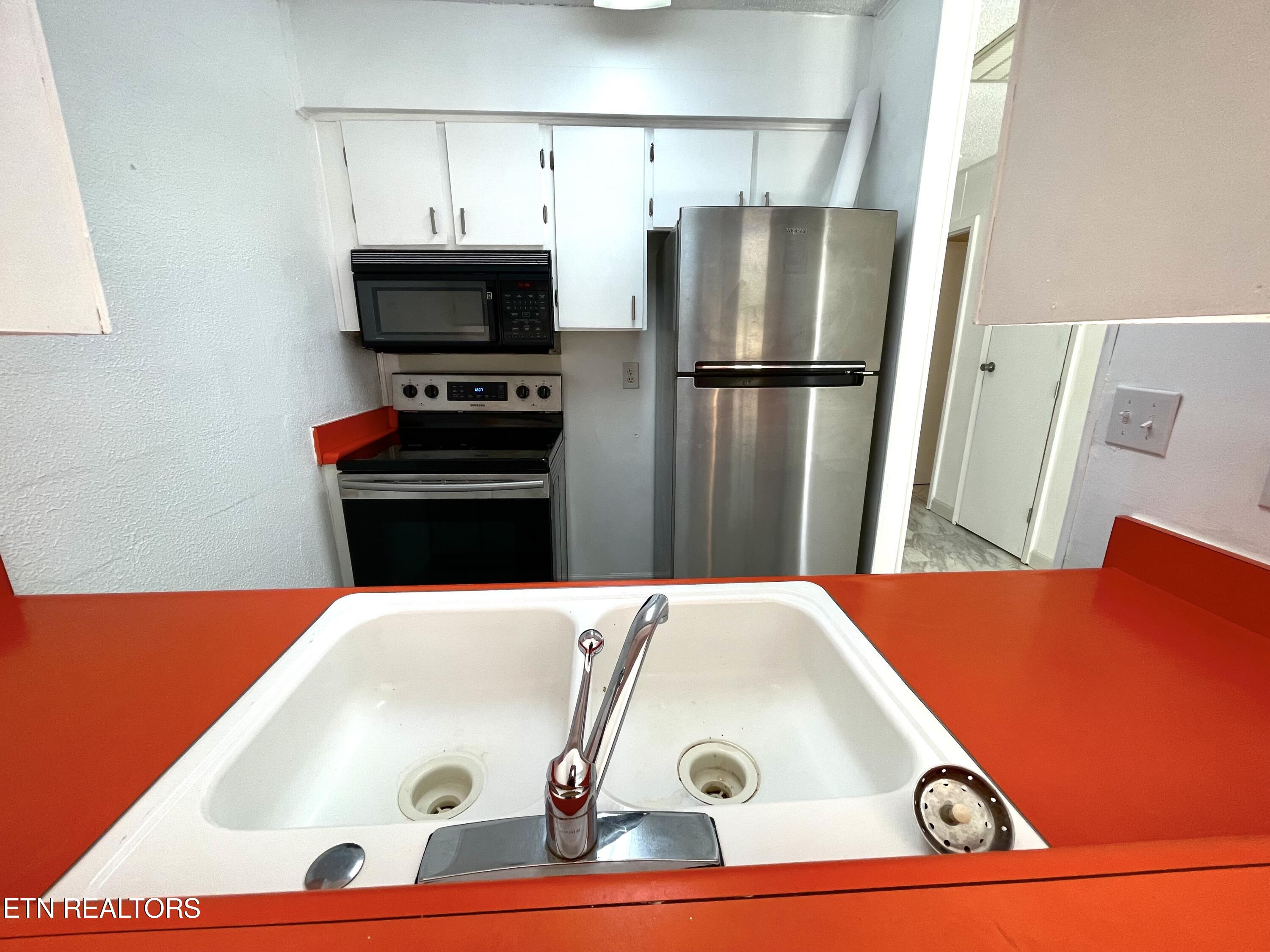 112 Wilshire Heights Drive