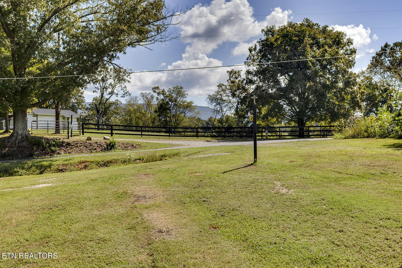 576 County Road 804