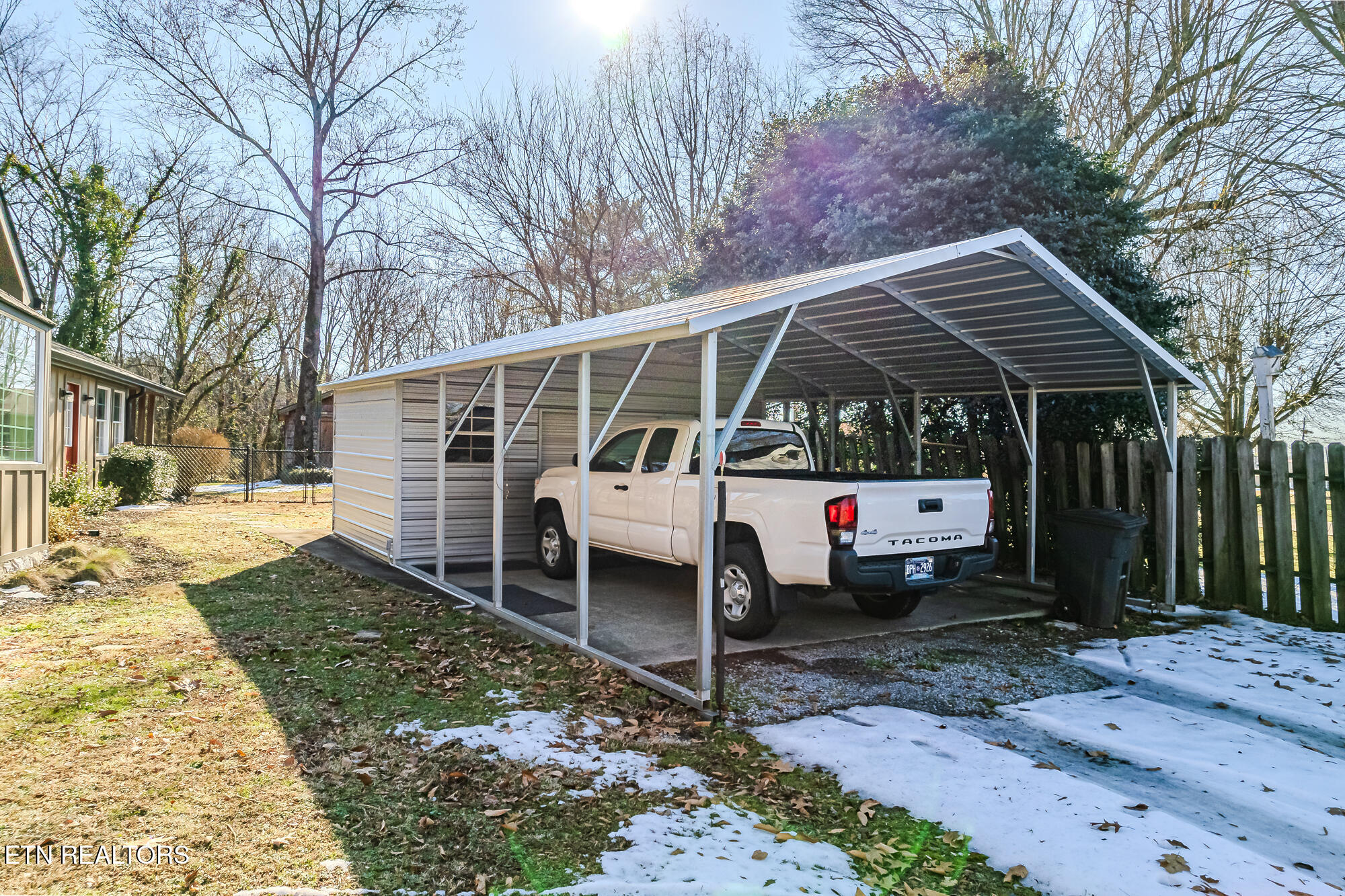 909 Brentwood Drive