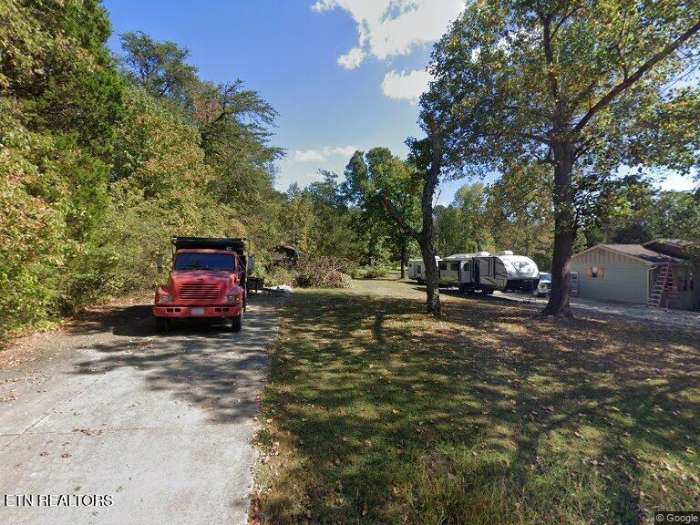7014 Sylar Rd