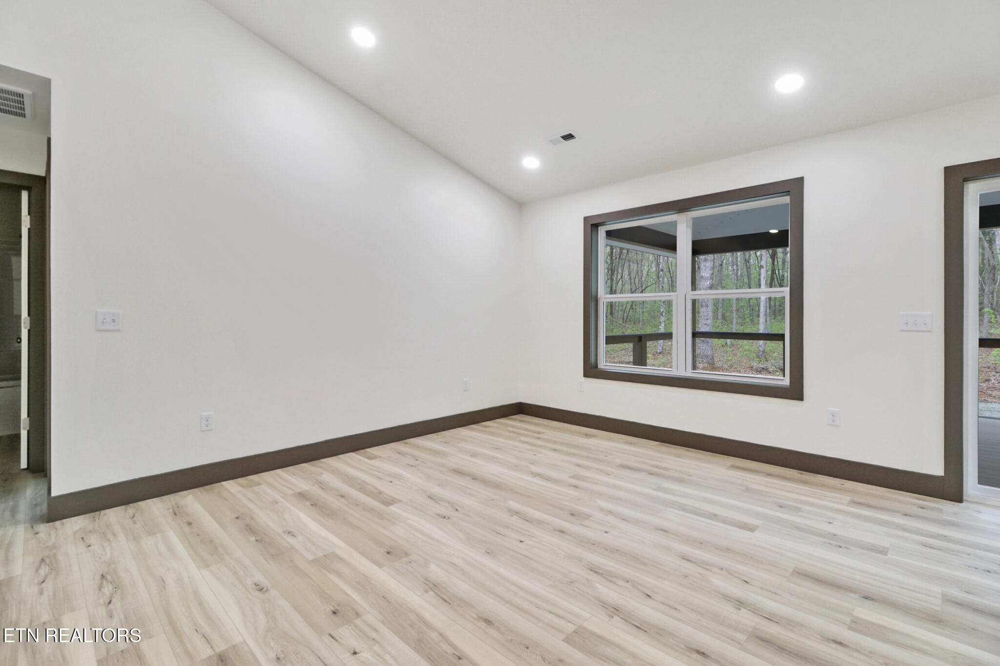 851 Riverchase Tr