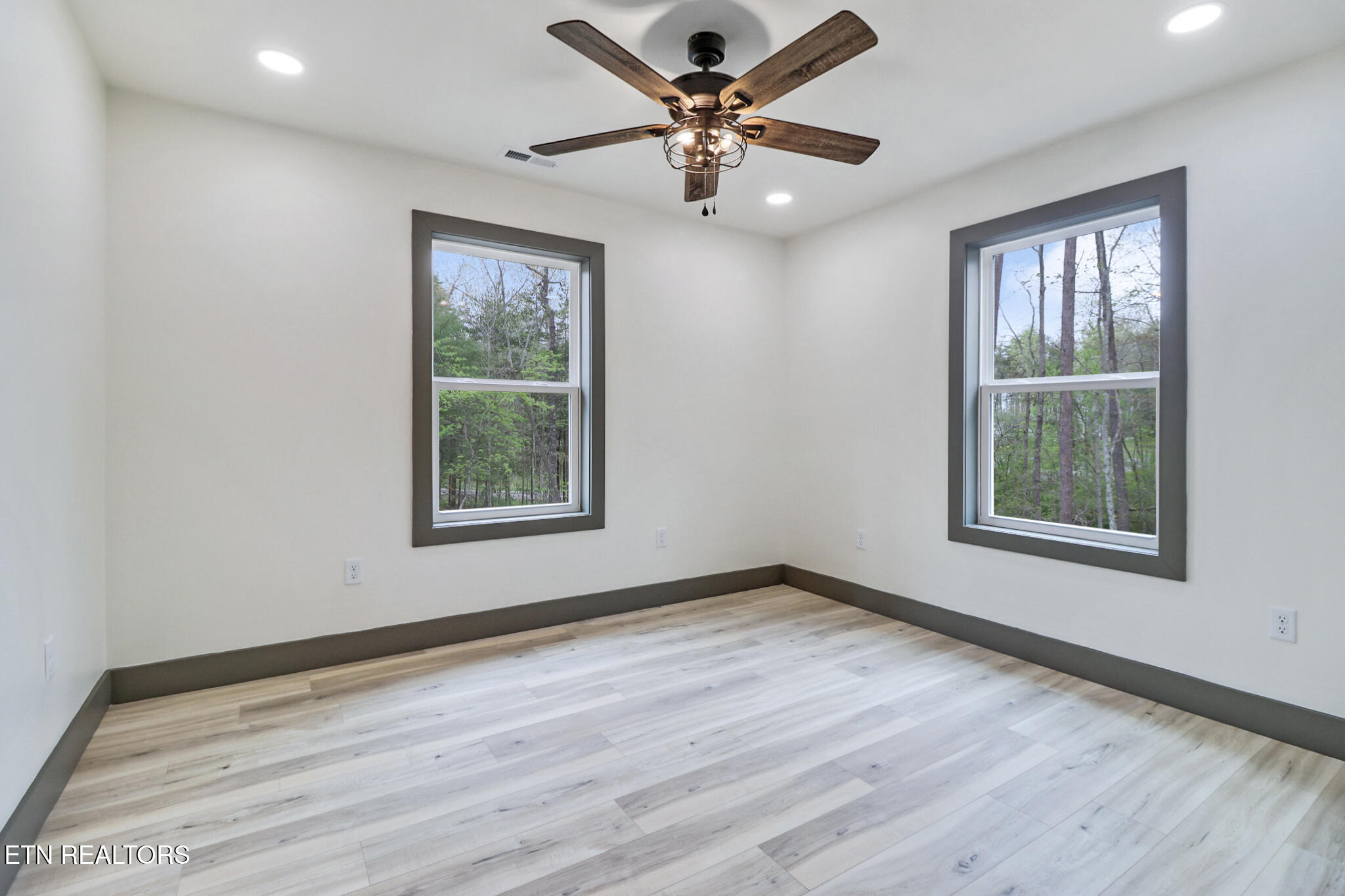 851 Riverchase Tr