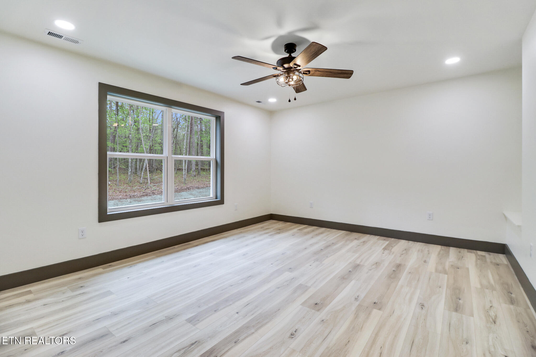 851 Riverchase Tr