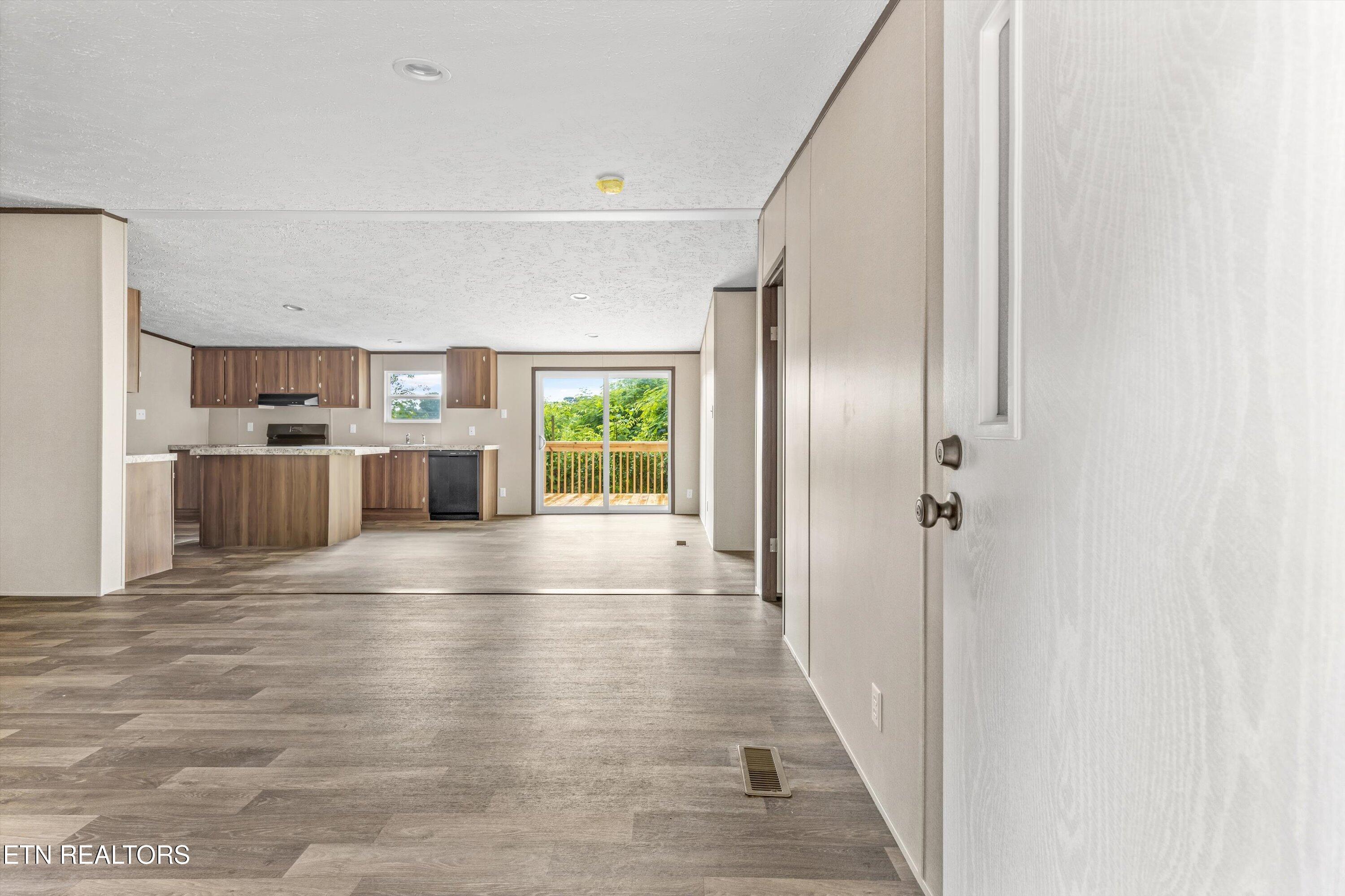 2000 Velma Rd
