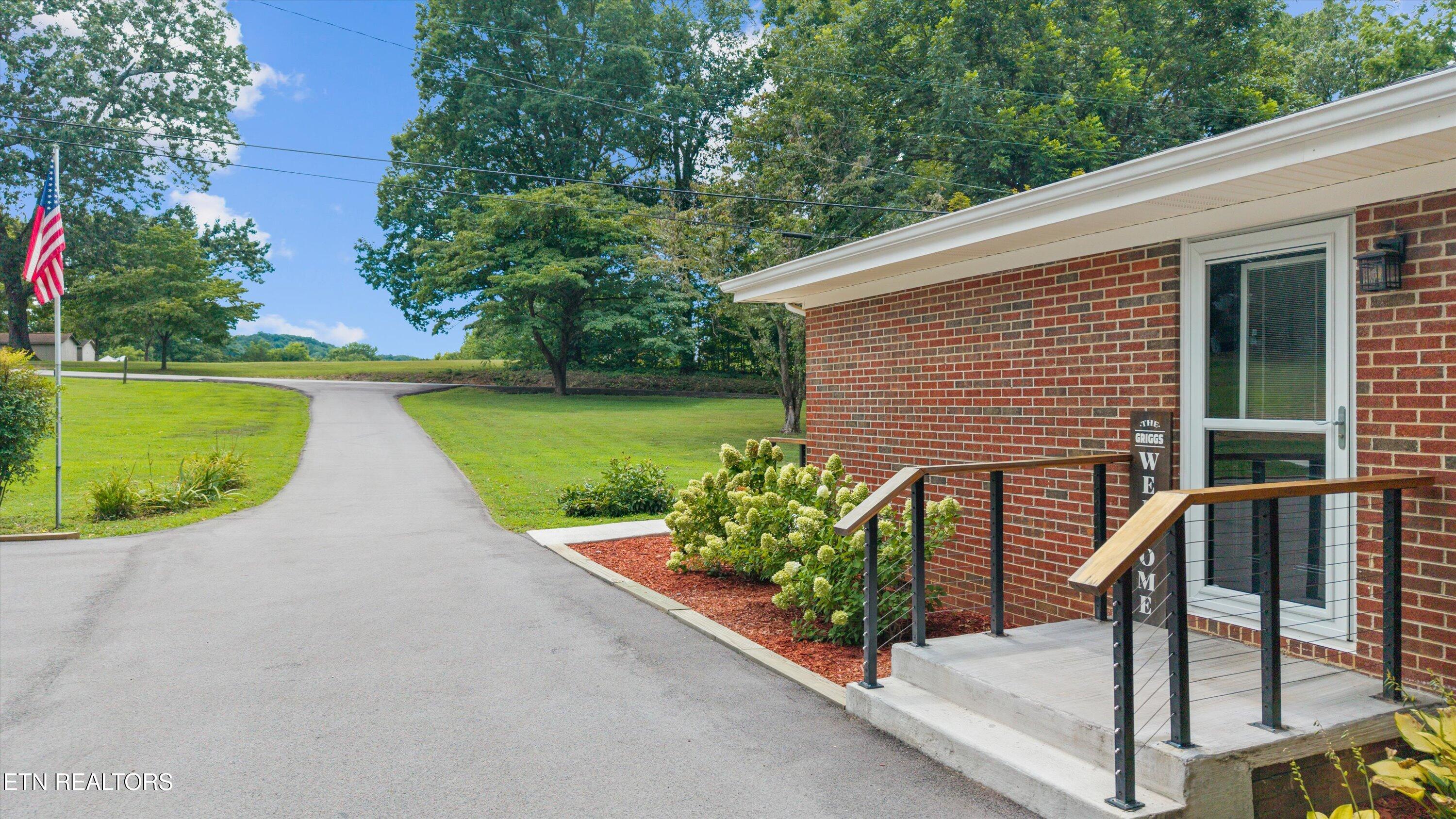 304 County Farm Rd