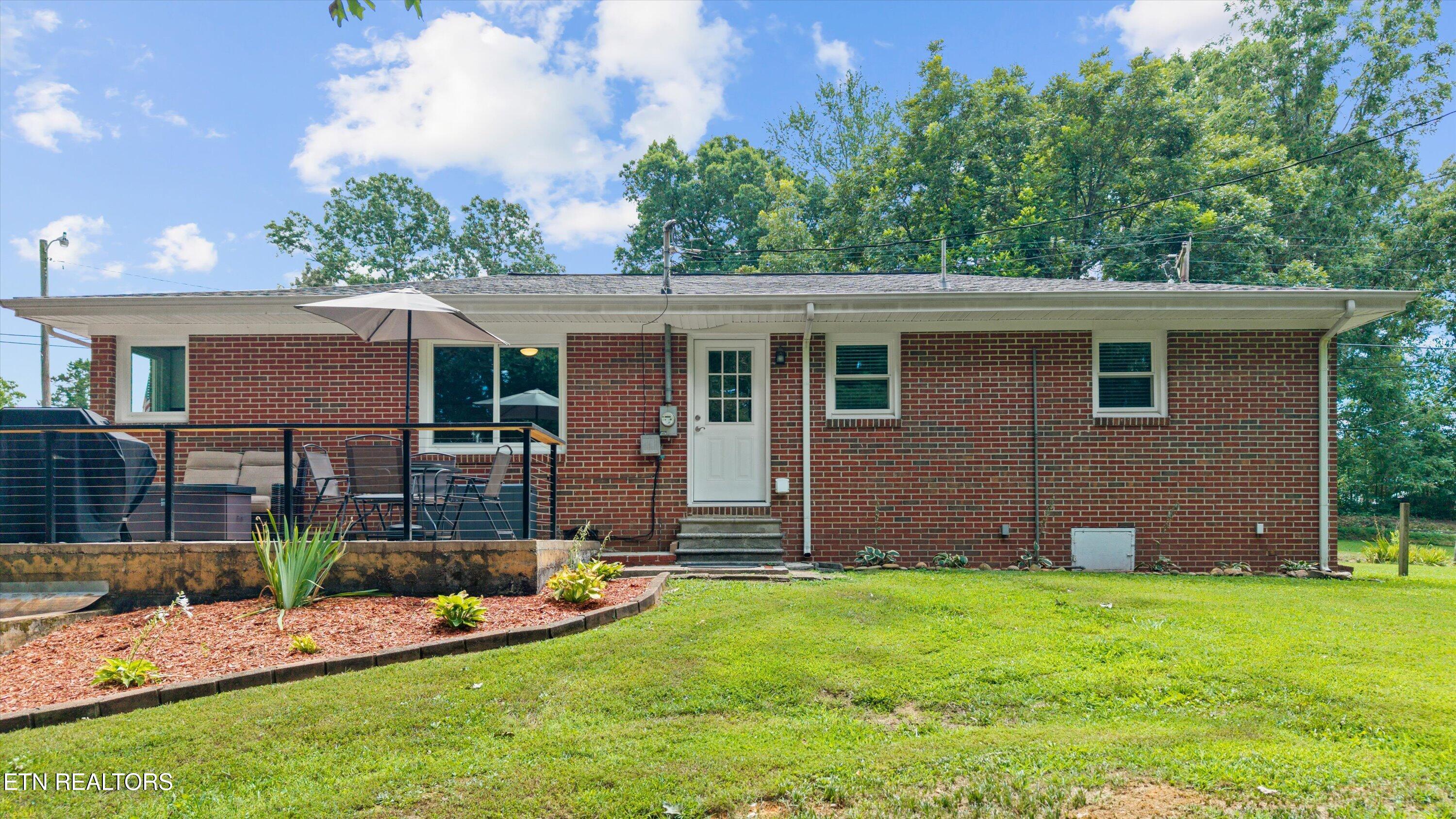 304 County Farm Rd