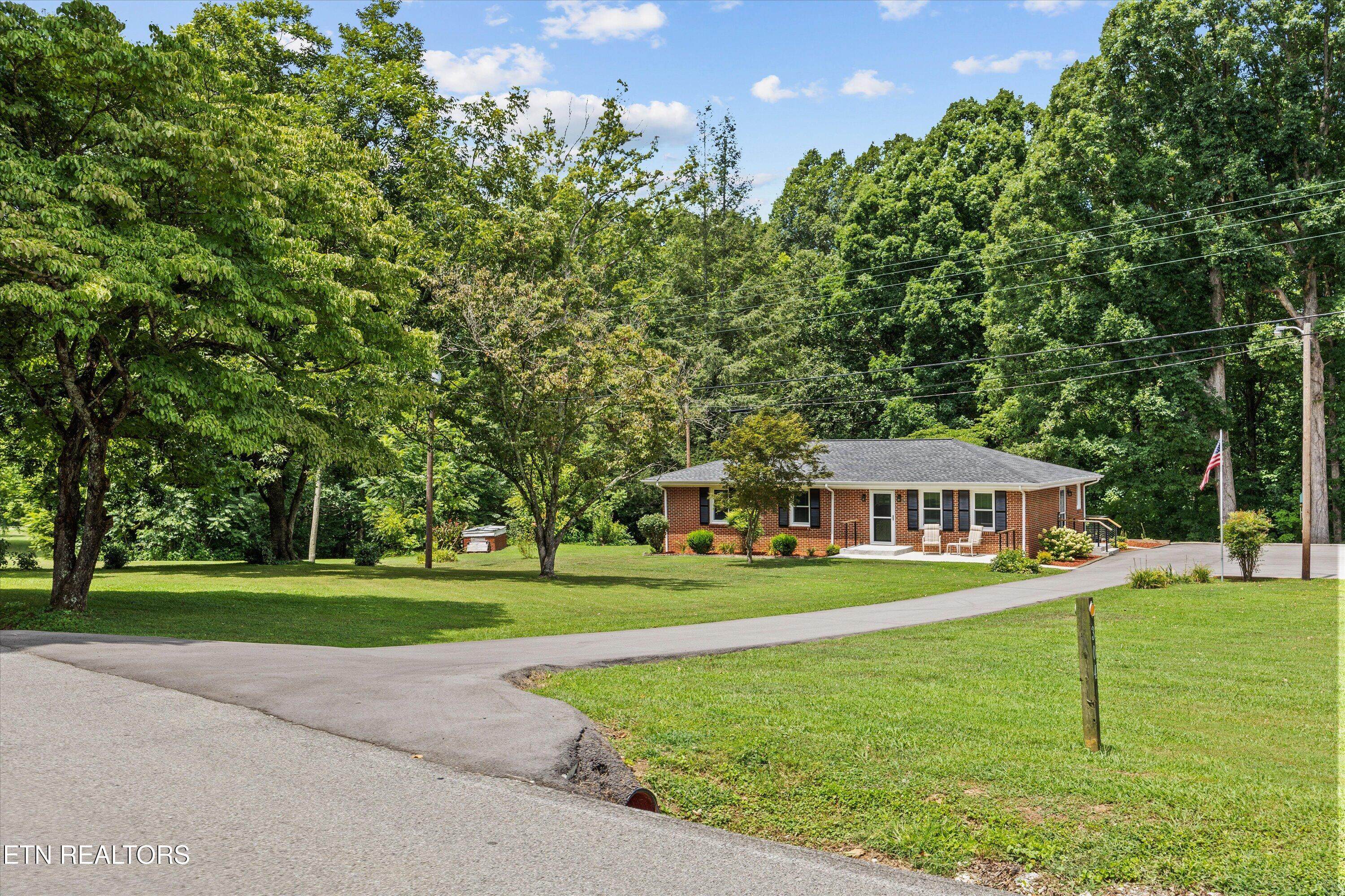 304 County Farm Rd