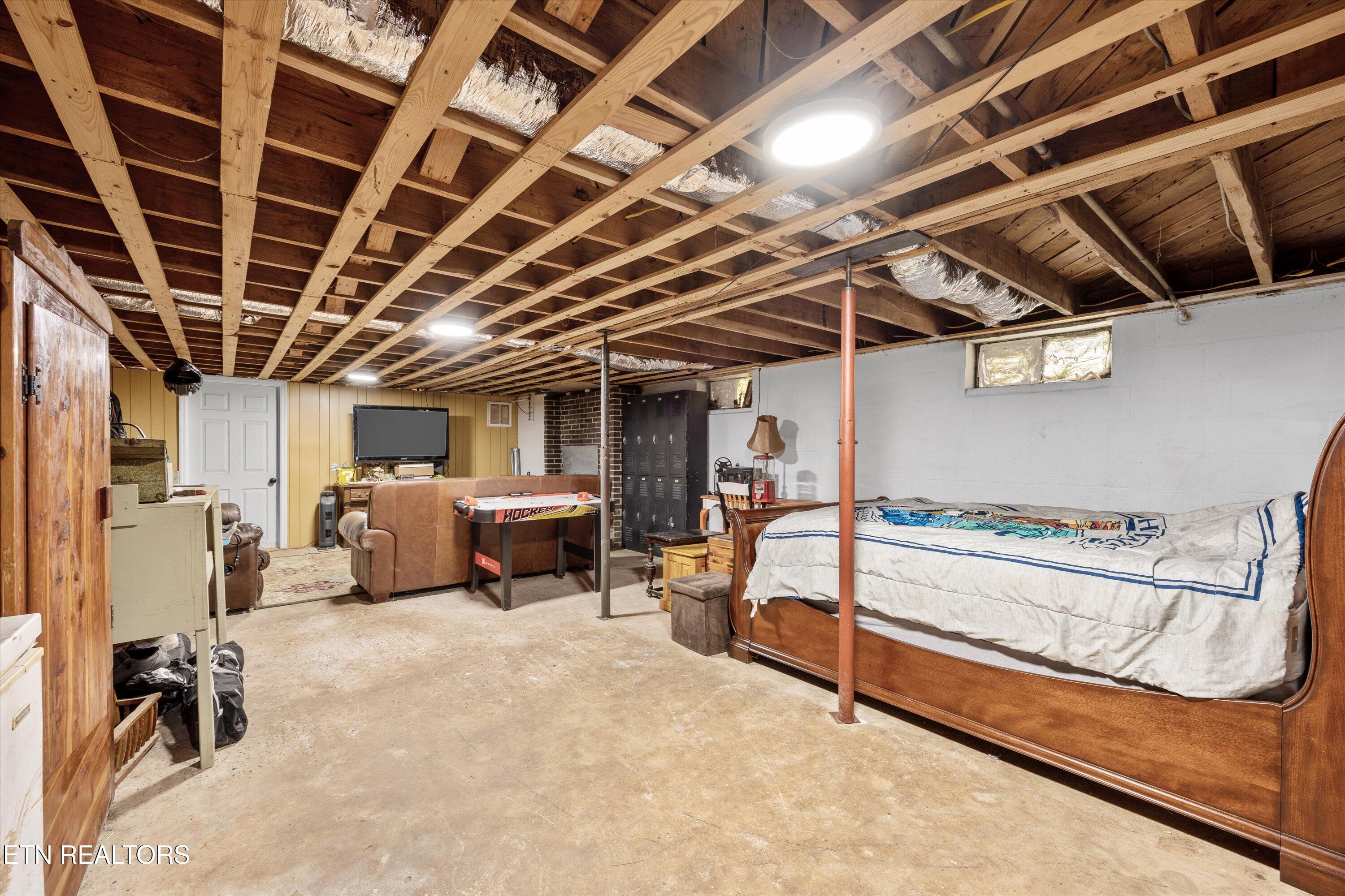 13073 S Highway 58