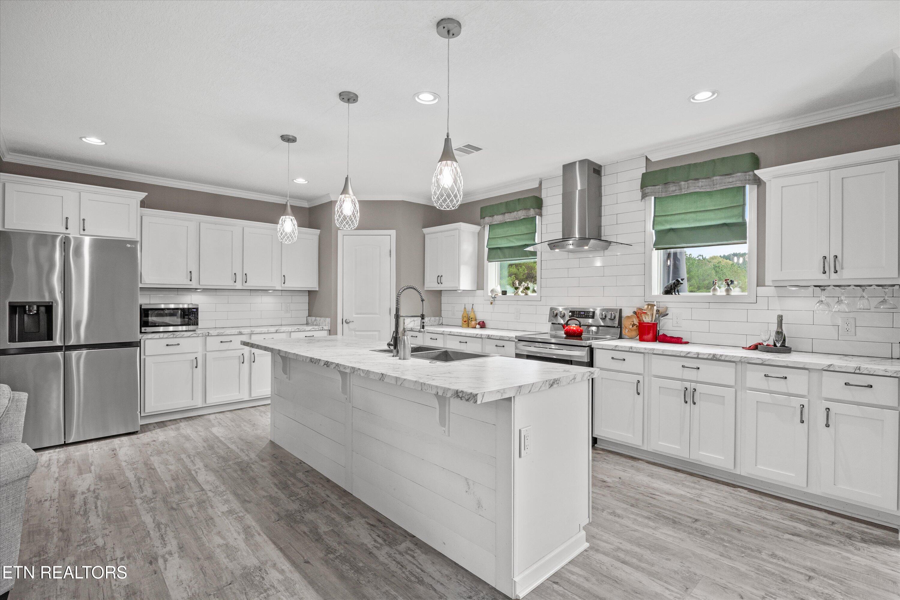3851 Redman Lane