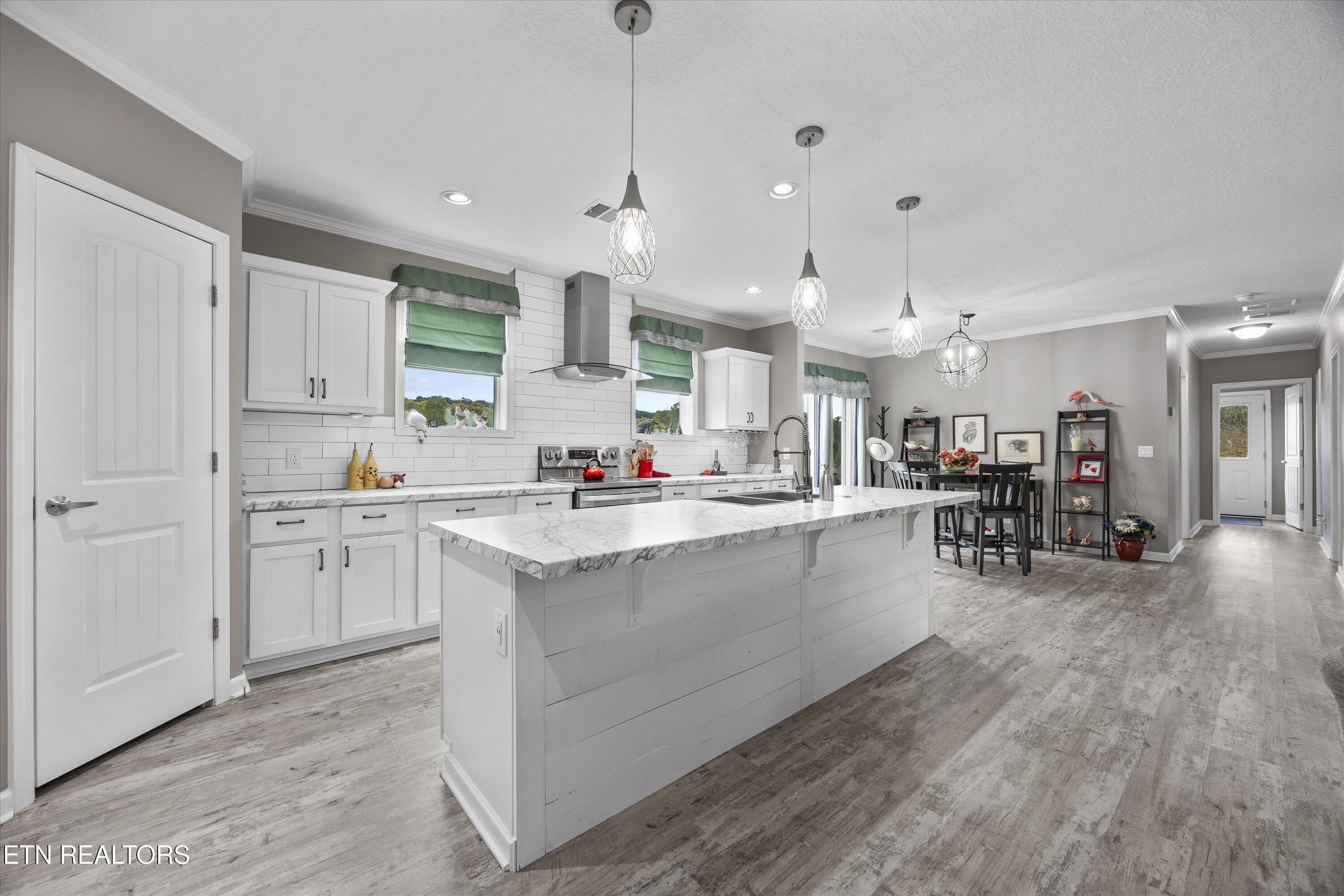 3851 Redman Lane