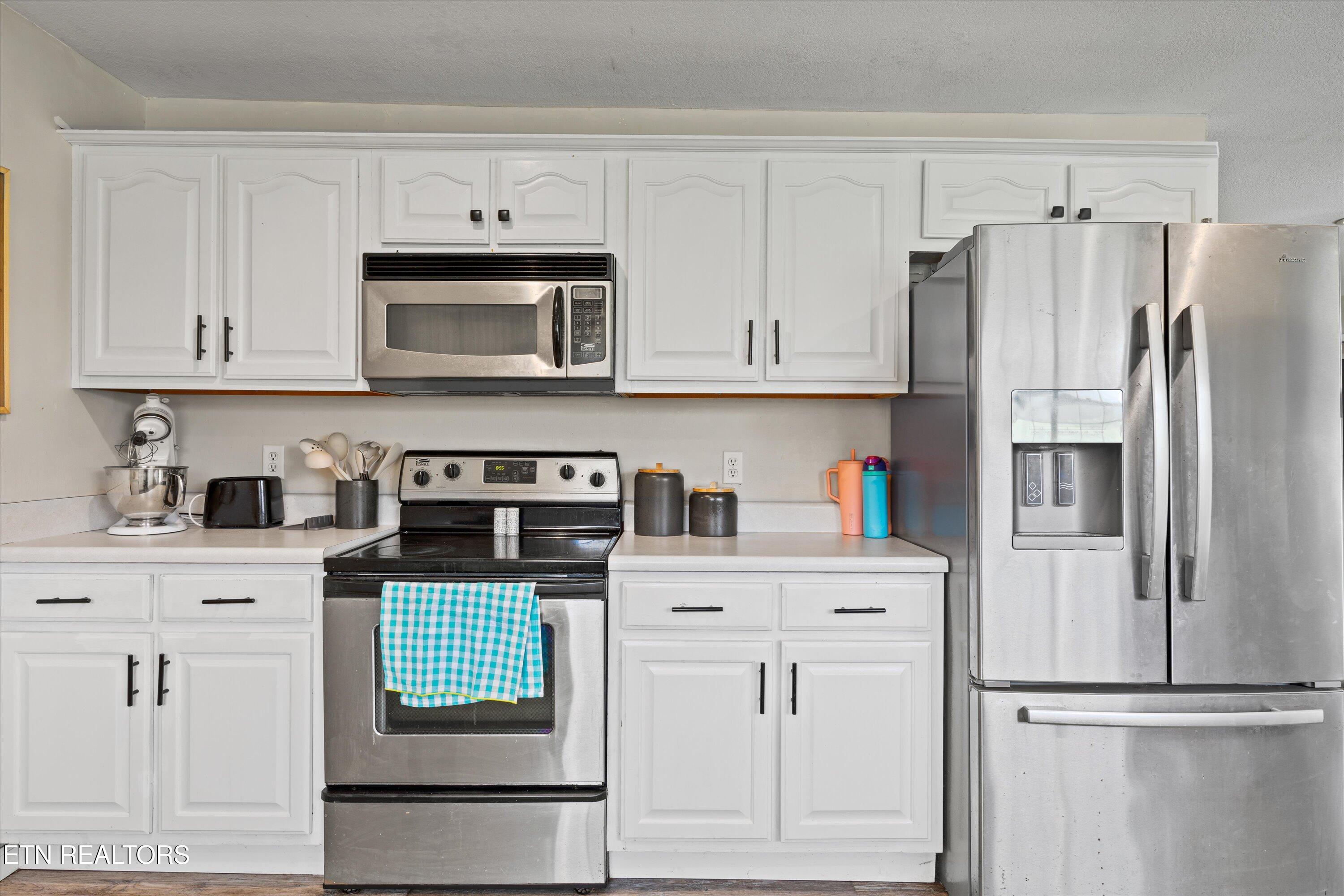 4655 W State Highway 30