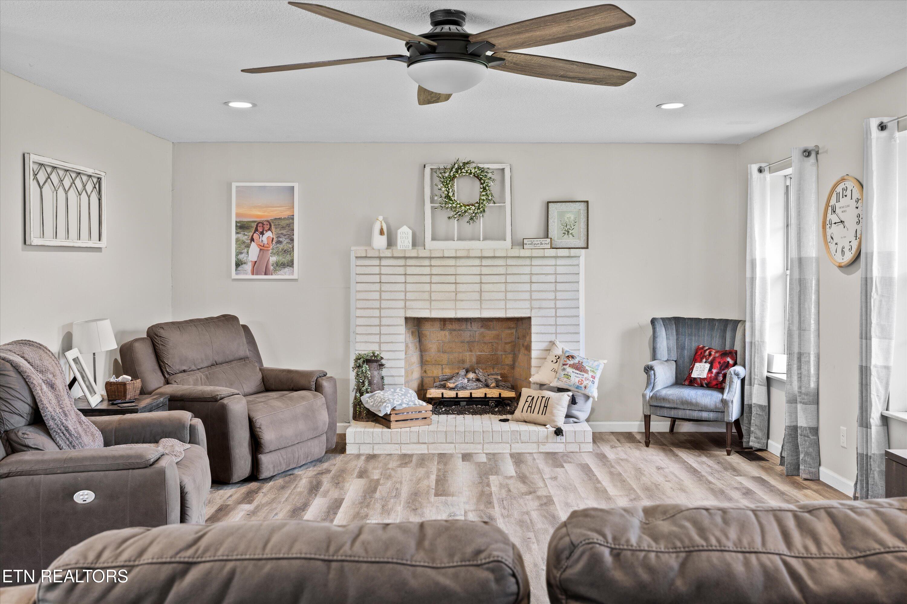 4655 W State Highway 30