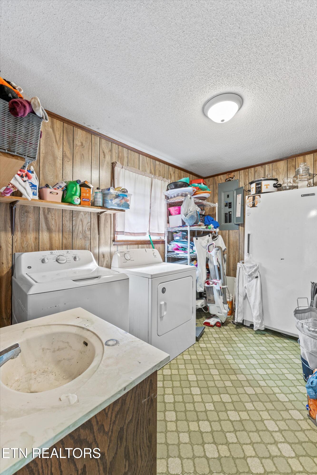 4655 W State Highway 30