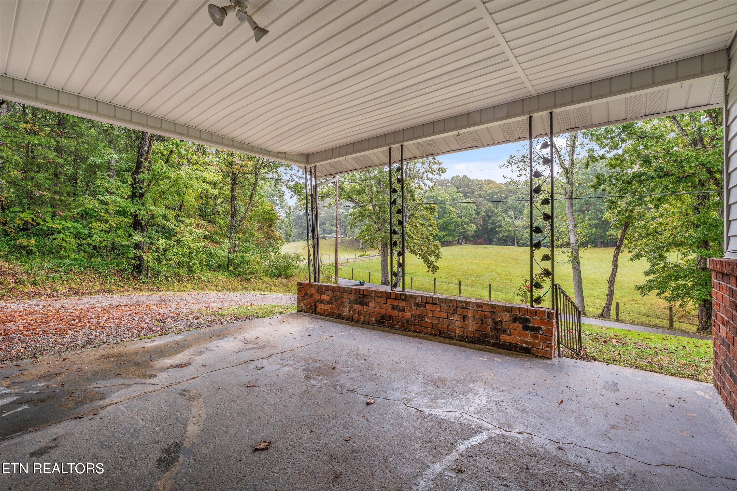 235 Five Points Rd