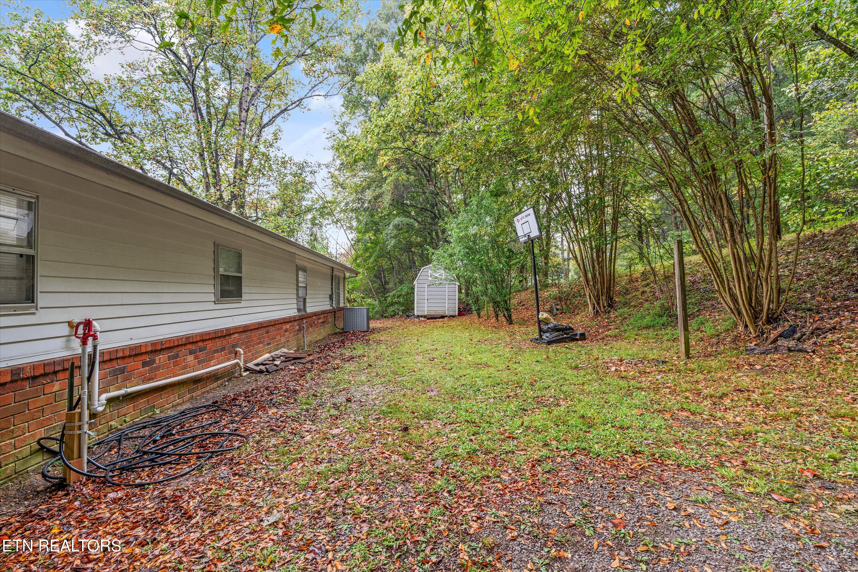 235 Five Points Rd