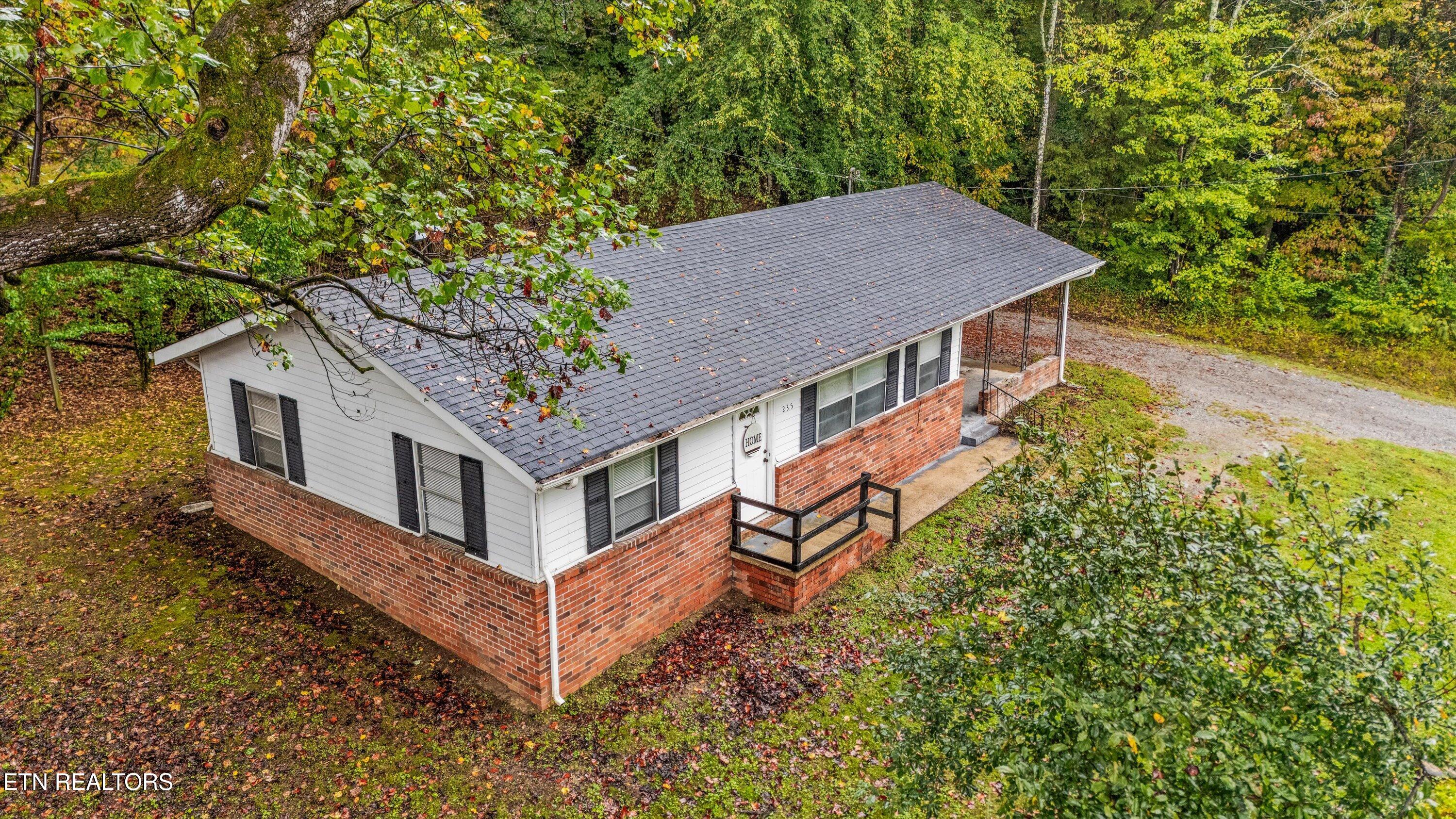 235 Five Points Rd