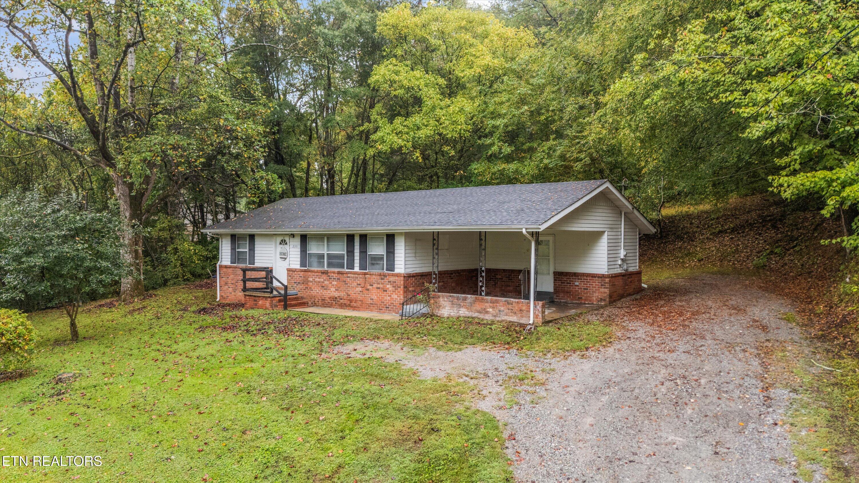 235 Five Points Rd