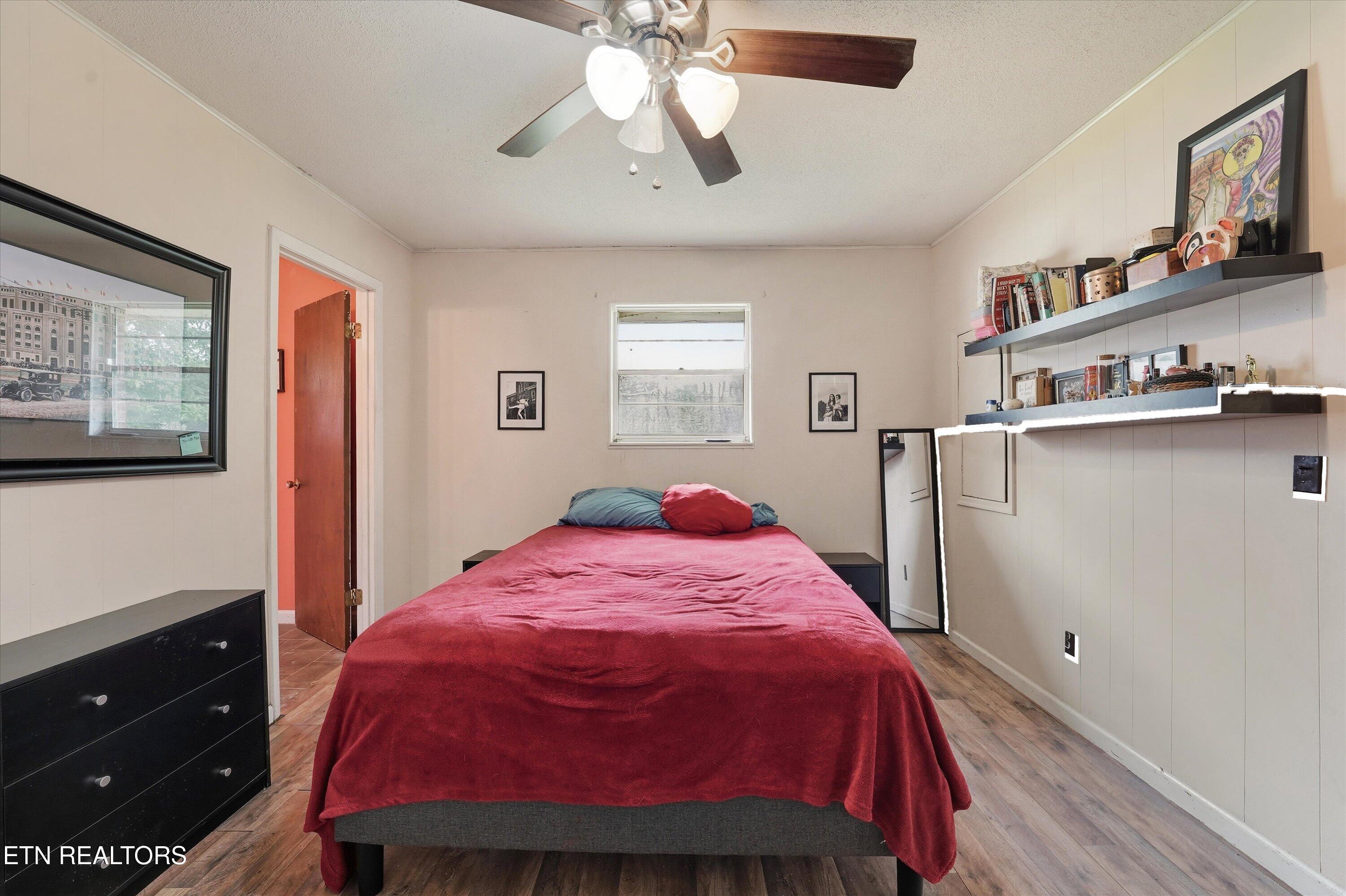 194 Meadowview Lane