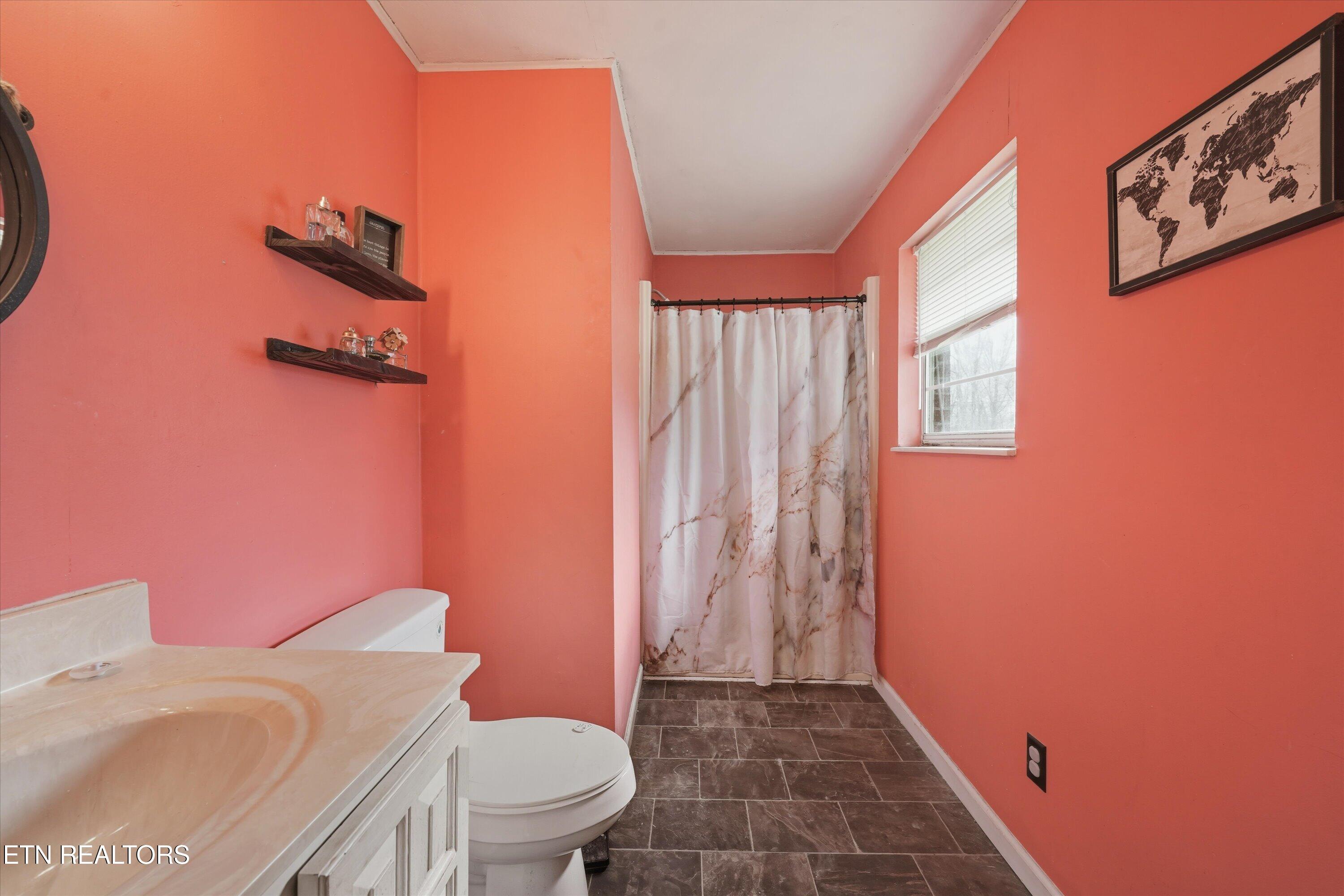 194 Meadowview Lane