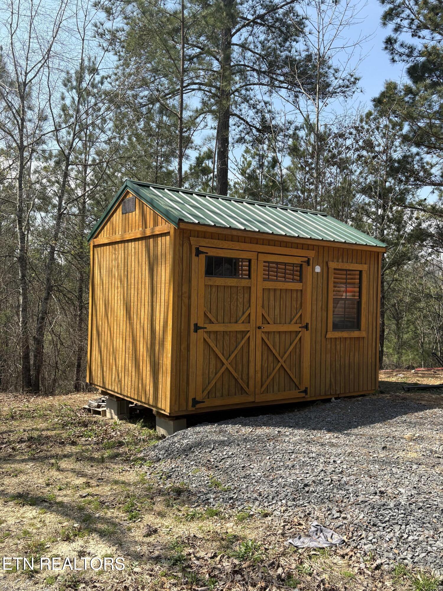 400 Moore Cemetery Rd